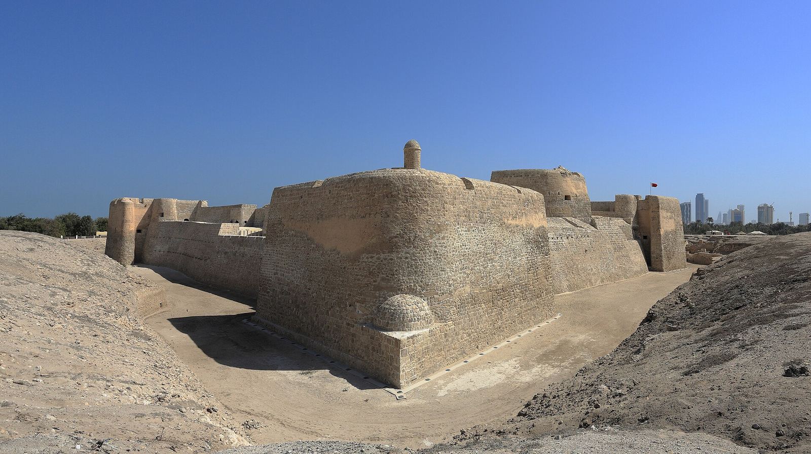 البحرين من السعودية