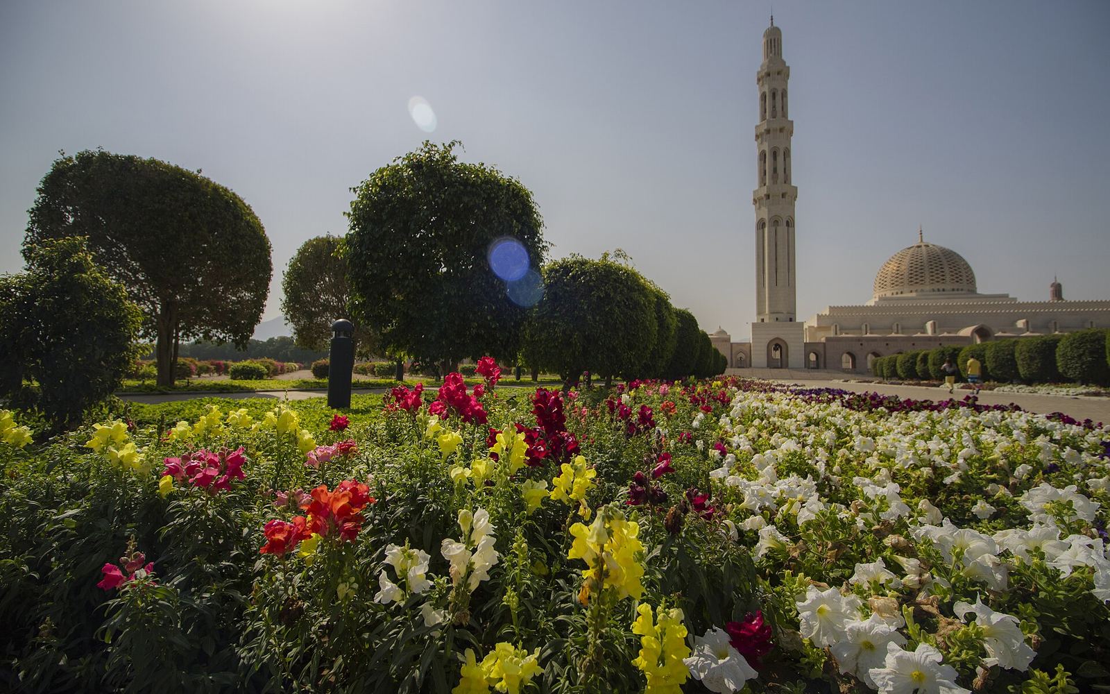 عُمان من السعودية
